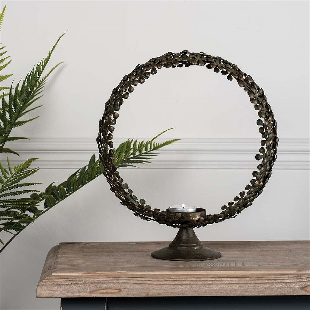 Vintage Flower Ring Candleholder Homeware Flower Garden