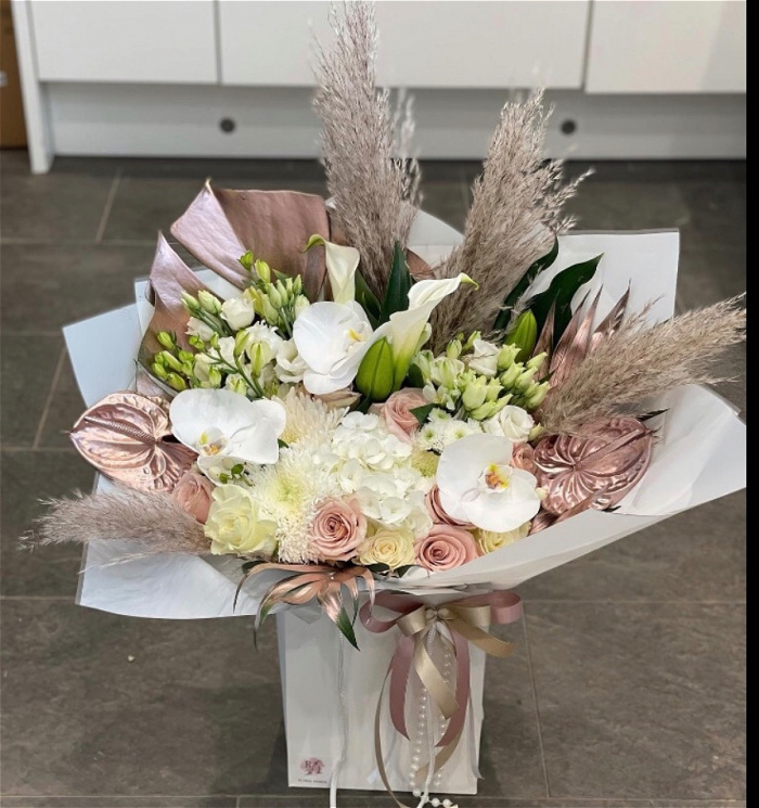 A Florist in Newcastle Gateshead RJ Floral Design SameDay Flower