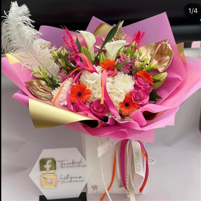 A Florist in Newcastle Gateshead RJ Floral Design SameDay Flower