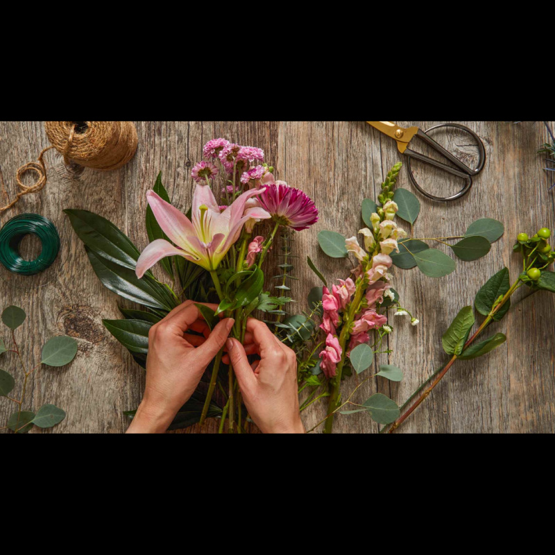 A Florist in Gosport Solent Stems SameDay Flower Delivery Solent
