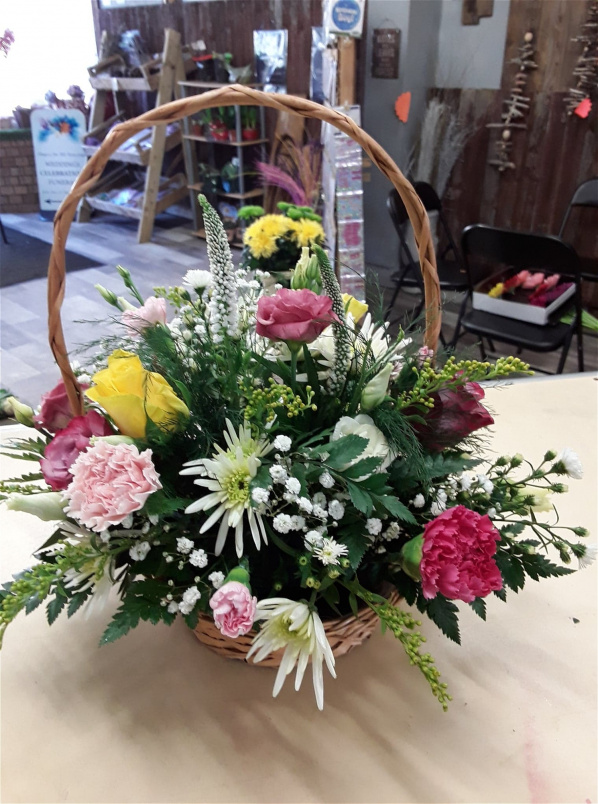 Flower Delivery in Abergale Rhyl Ivys Florist Abergele SameDay