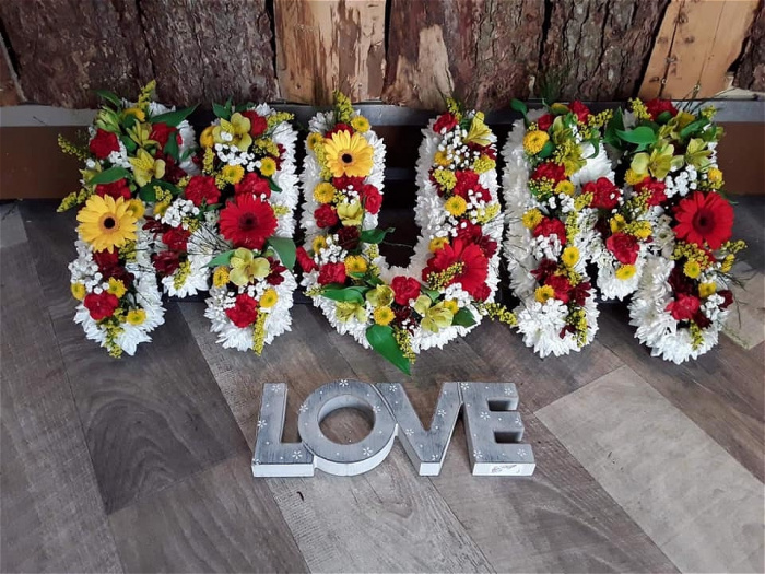 A Florist in Abergale Rhyl Ivys Florist Abergele SameDay Flower