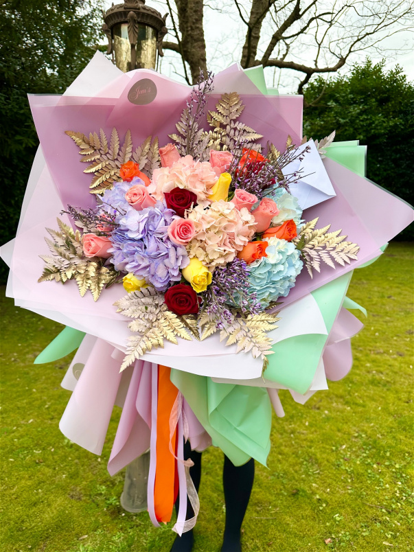 GIANT Bouquets Flower Delivery in Lichfield Sutton Coldfield