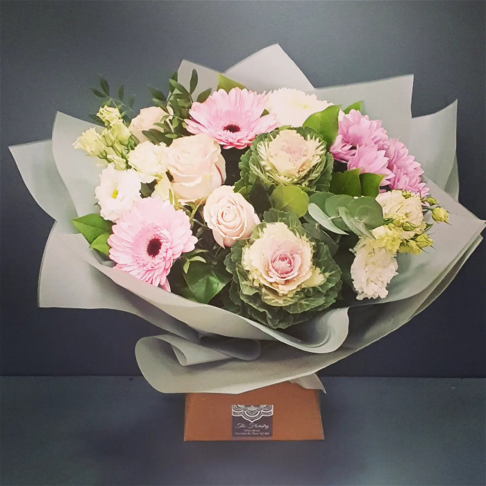 A Florist in Oldham The Floristry SameDay Flower Delivery