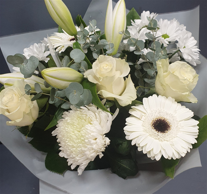 A Florist in Oldham The Floristry SameDay Flower Delivery