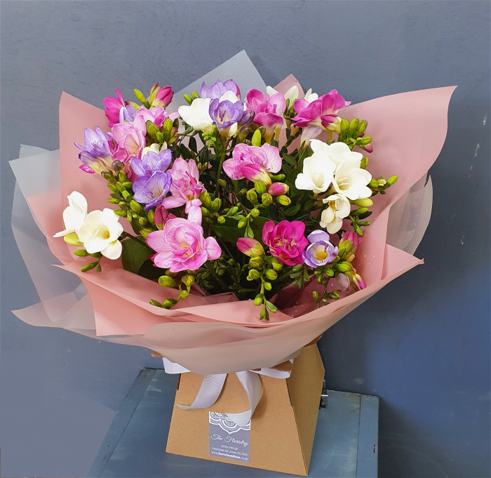 A Florist in Oldham The Floristry SameDay Flower Delivery