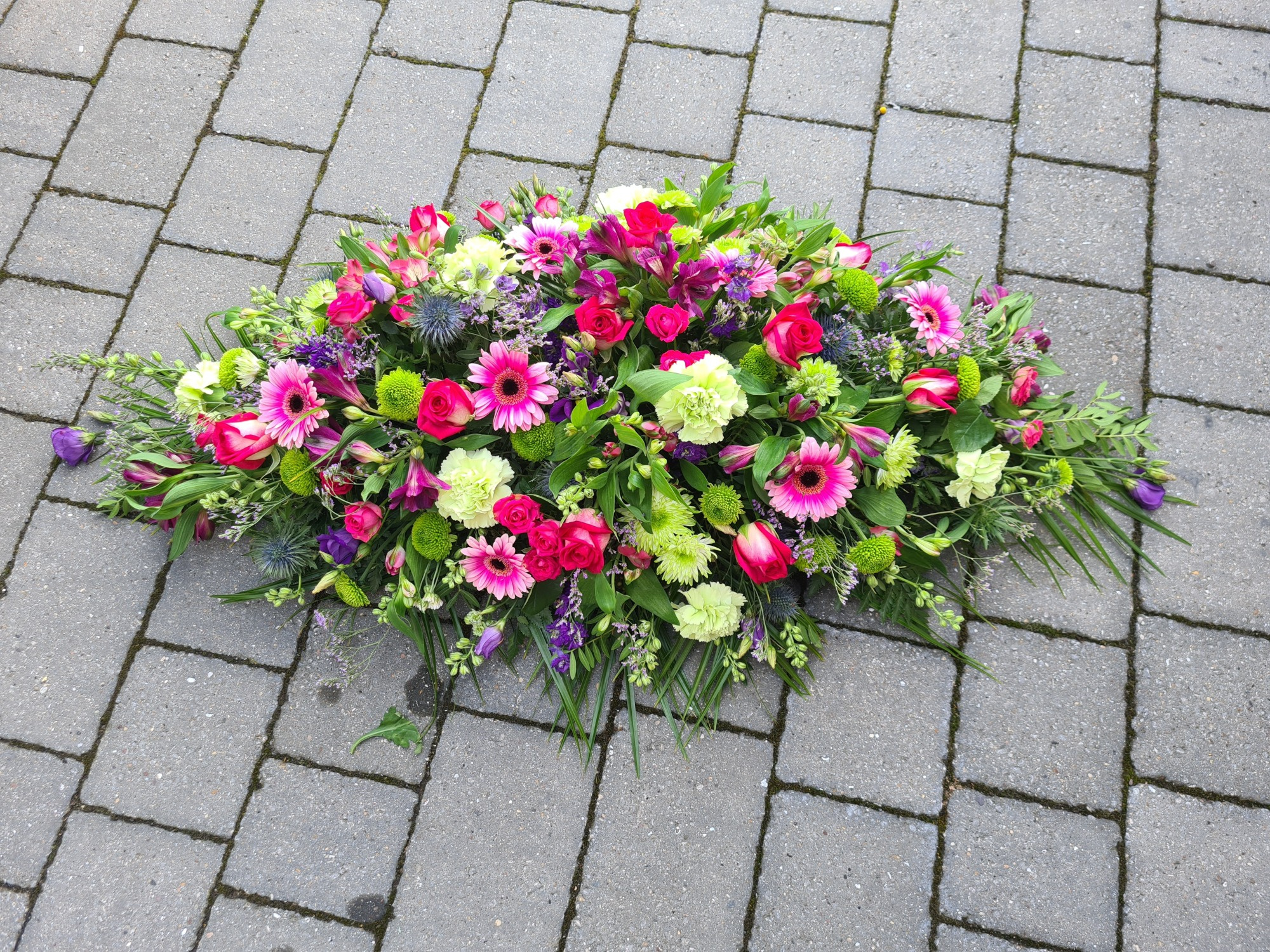 Funeral and Sympathy Flowers for Grimsby and Cleethorpes First Class