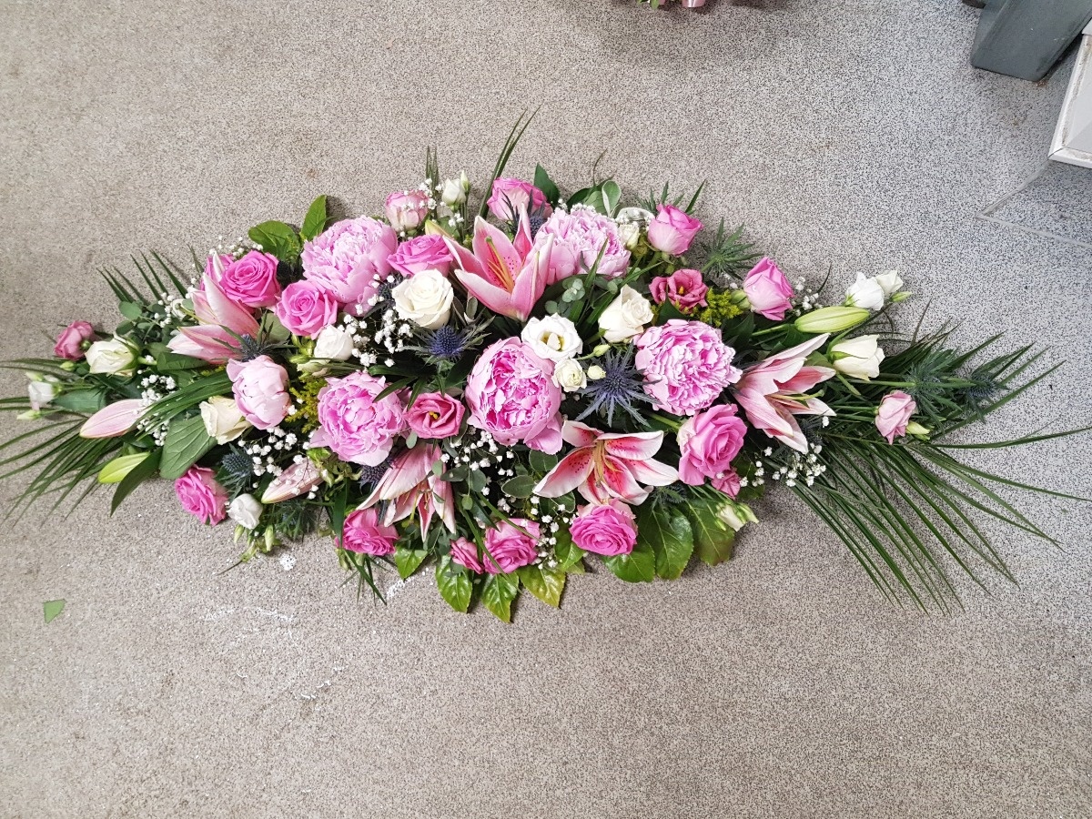 Funeral and Sympathy Flowers for Grimsby and Cleethorpes - First Class ...