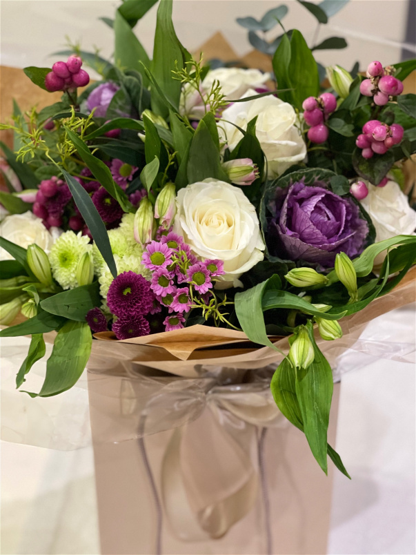 A Florist in Ilford Essex Flowers by J SameDay Flower Delivery