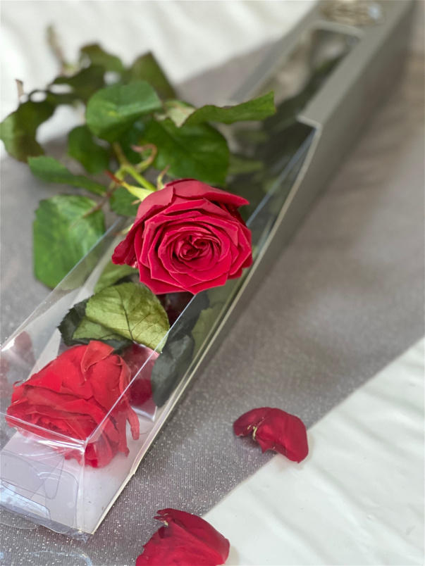 A Florist in Ilford Essex Flowers by J NextDay Flower Delivery