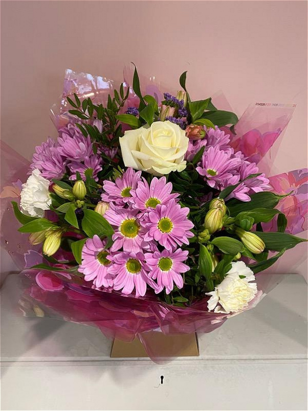 Same Day Delivery Flowers in Leighton Buzzard Wilde Flower Boutique