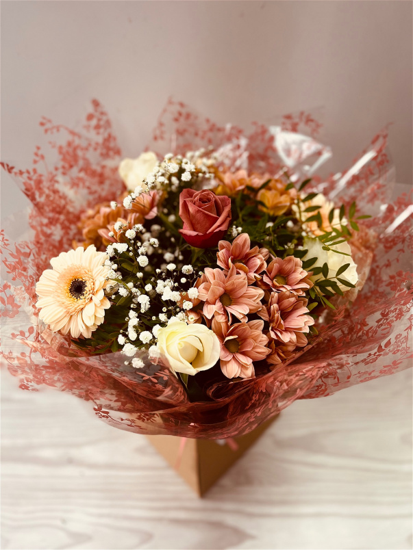 Same Day Delivery Flowers in Leighton Buzzard Wilde Flower Boutique
