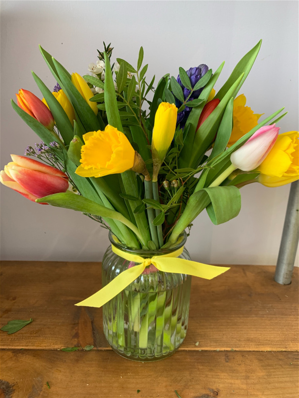 All Seasons Flowers & Gifts Ryde, Isle of Wight Buds and Blooms