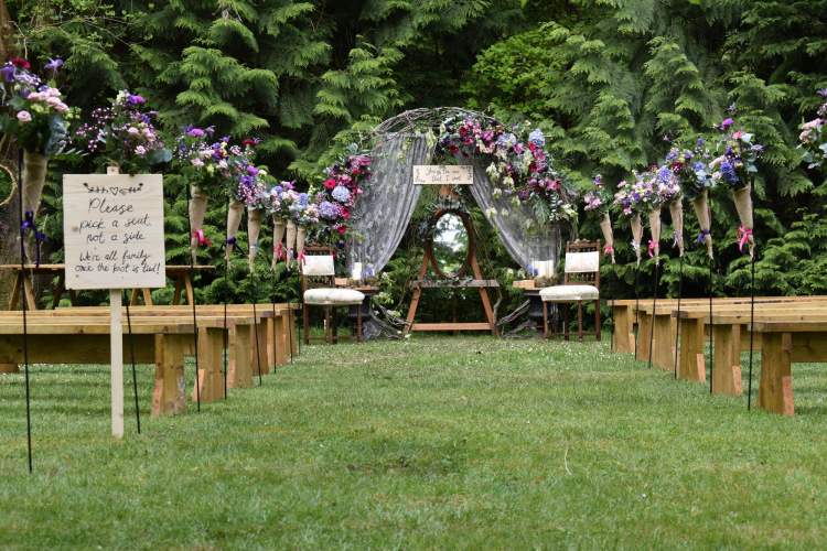 A Florist in Portsmouth Blooms n Balloons Same Day Flower delivery